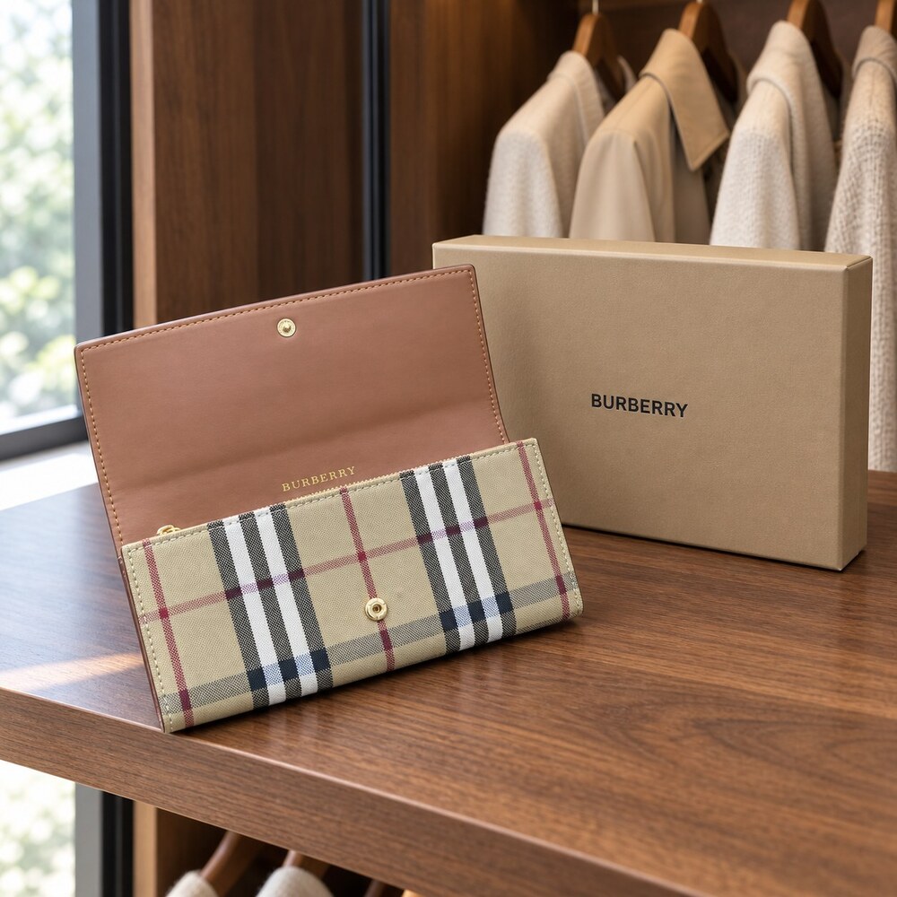 Burberry Vintage Check Long Flap Wallet in Tan Leather - Picture 5 of 6